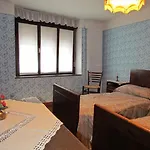 Joe's Place 3*
