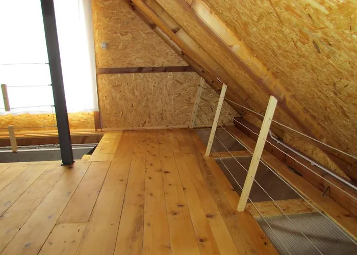 Joe's Place Gæstehus Log pod Mangartom